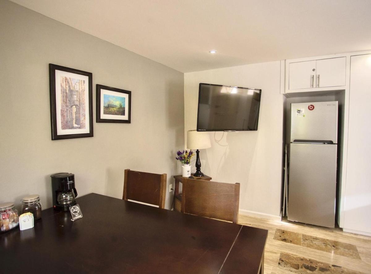 Cozy Loft With Pool, One Block From The Beach! Cancun Bagian luar foto