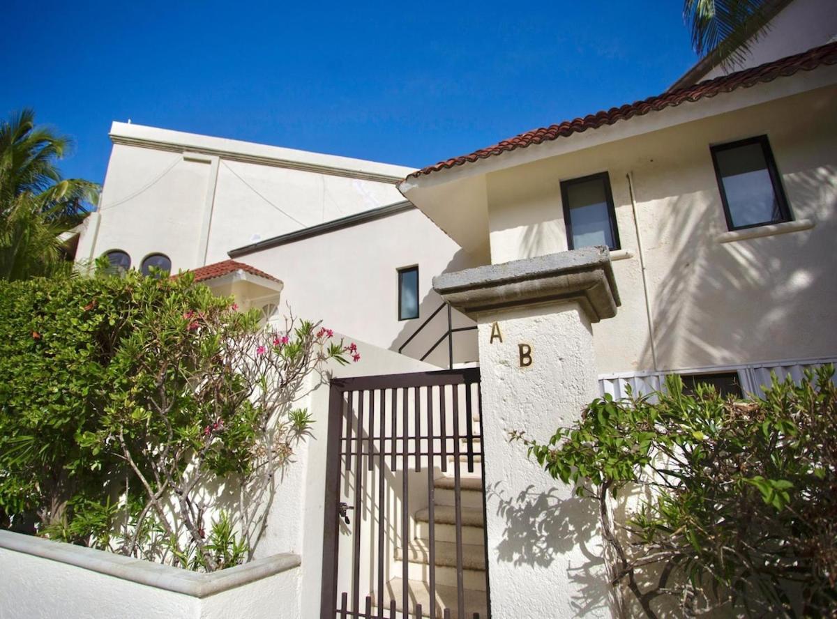Cozy Loft With Pool, One Block From The Beach! Cancun Bagian luar foto