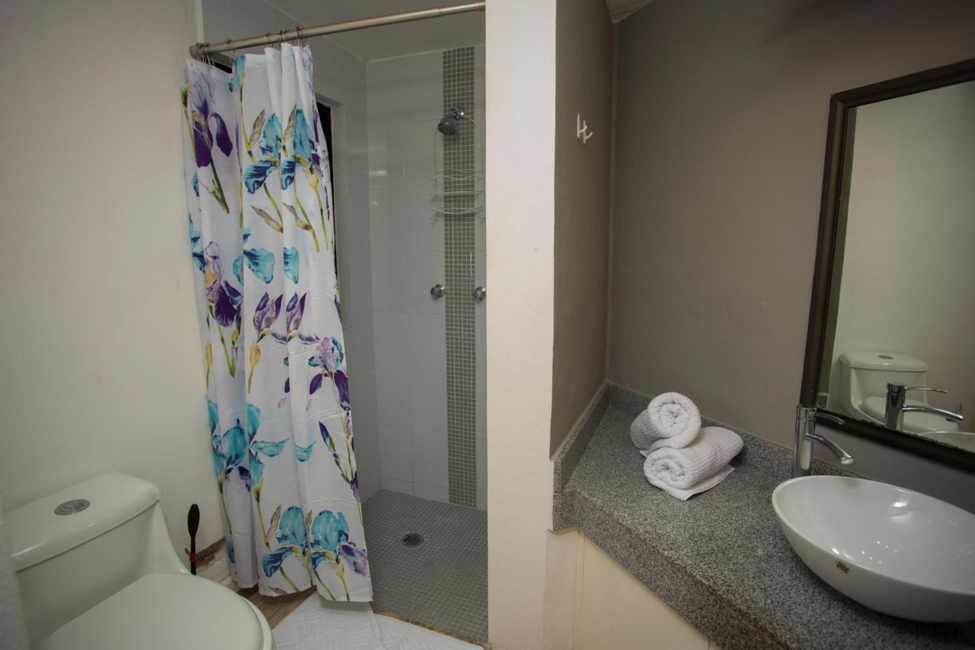 Cozy Loft With Pool, One Block From The Beach! Cancun Bagian luar foto
