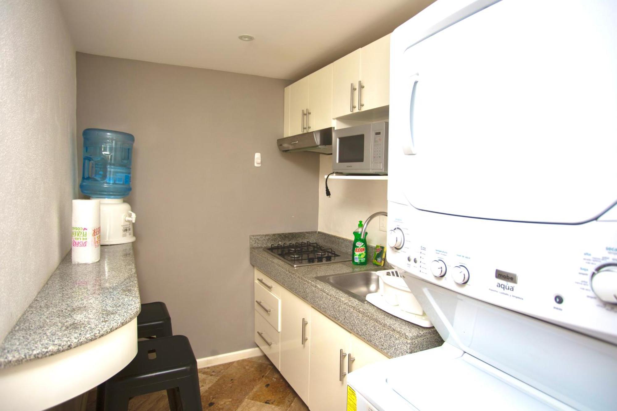 Cozy Loft With Pool, One Block From The Beach! Cancun Bagian luar foto