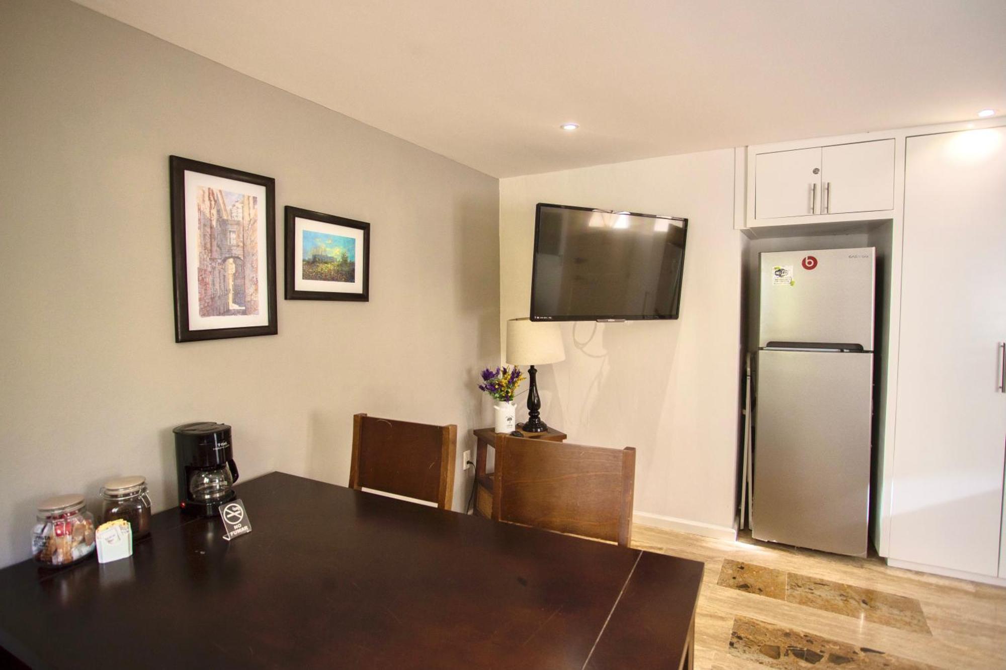 Cozy Loft With Pool, One Block From The Beach! Cancun Bagian luar foto